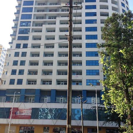 Yalcin Star Residence Apartment 300 Батуми Экстерьер фото