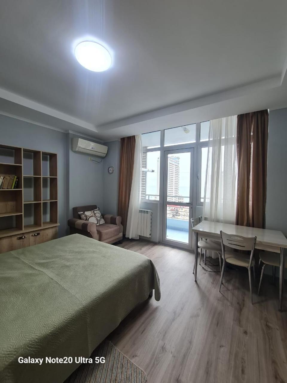 Yalcin Star Residence Apartment 300 Батуми Экстерьер фото